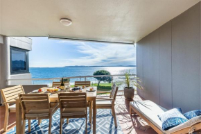 Florentine 13 11 Columbia Close fabulous unit with pool lift and waterviews
